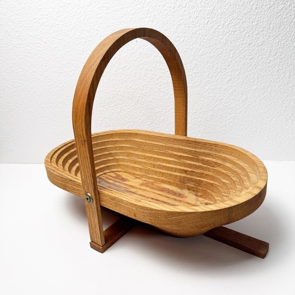 Collapsible Wood Fruit Basket Trivet - Picture 1 of 12